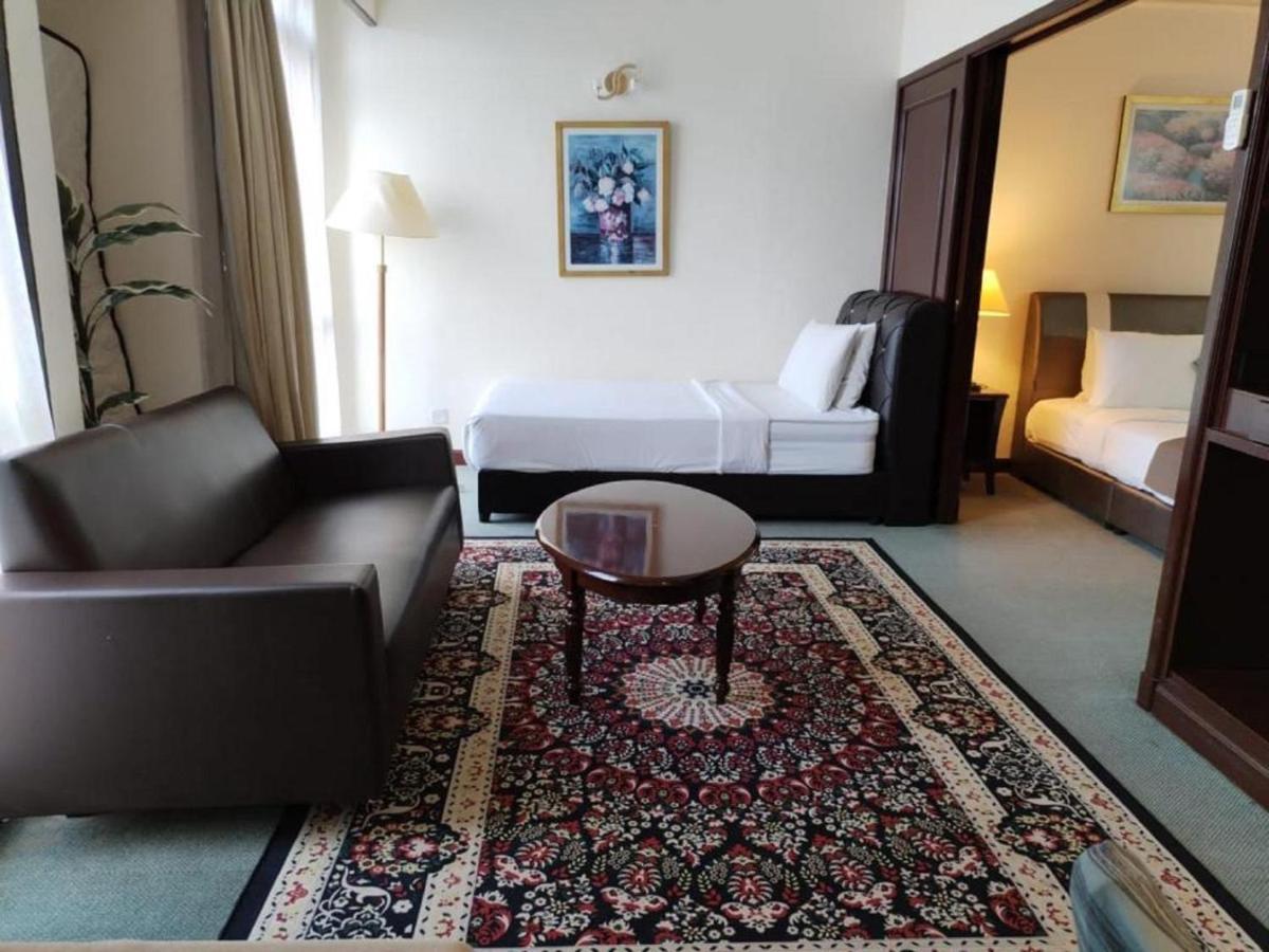 Suites At Times Square Kl Kuala Lumpur Exterior photo