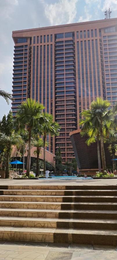 Suites At Times Square Kl Kuala Lumpur Exterior photo